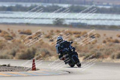 media/Dec-18-2022-SoCal Trackdays (Sun) [[8099a50955]]/Turn 7 Backside (1125am)/